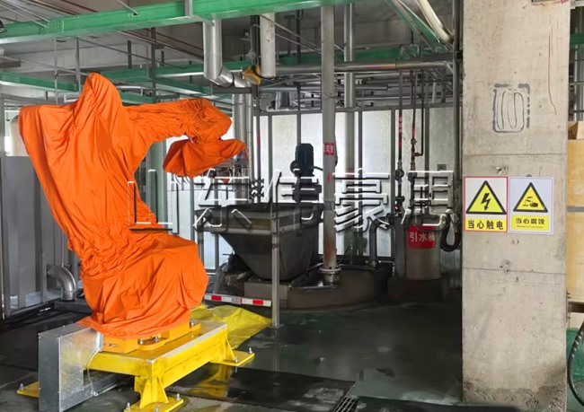 亞硝酸鈉自動(dòng)破袋機(jī)械手，袋料自動(dòng)拆垛拆包機(jī)現(xiàn)場(chǎng)