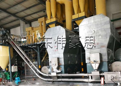 如何啟動和停機電池碳粉管鏈輸送機呢？
